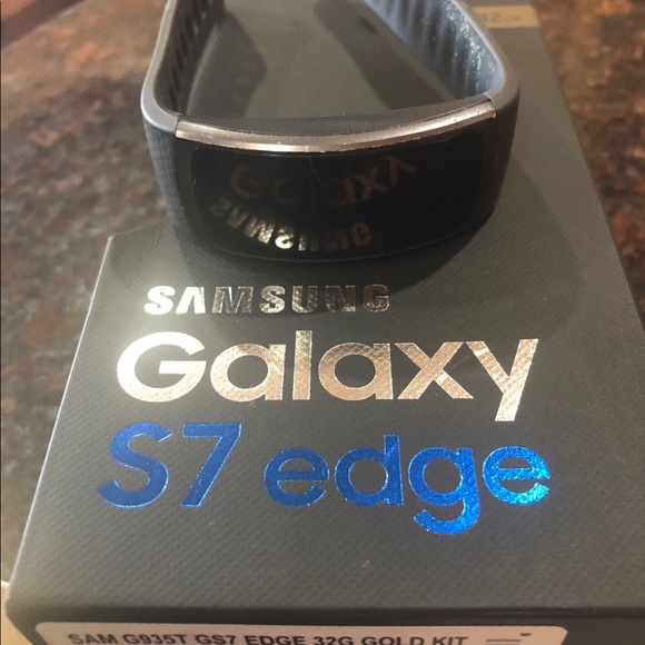 Seven Edge phone. With Samsung Fitbit - Picture 1 of 3
